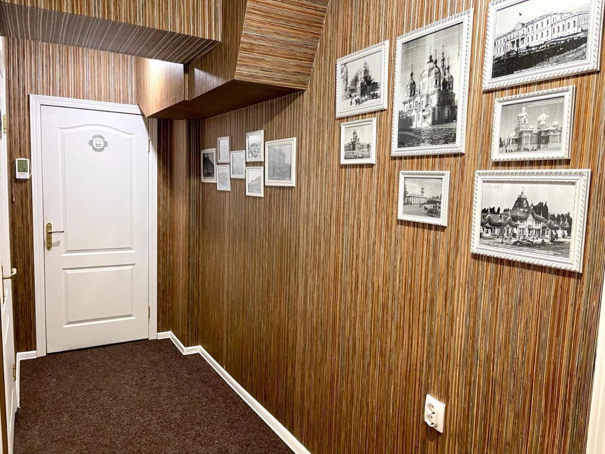 Les Mini Hotel Alma-Ata Exteriör bild